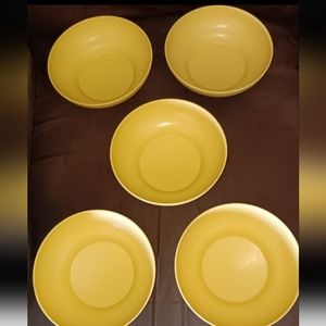 Tupperware Set Of 5 Golden Harvest Yellow Cereal Soup Bowls